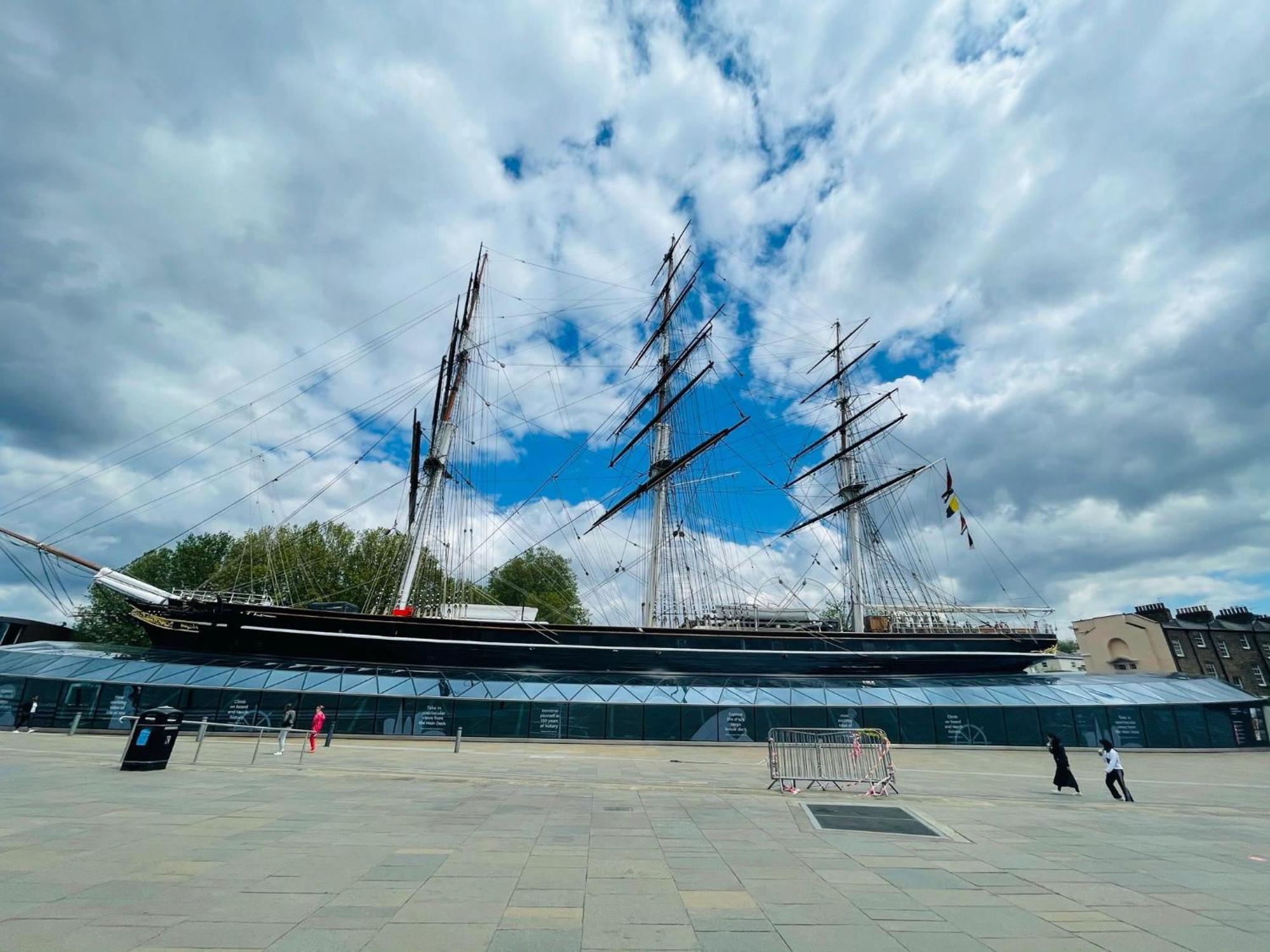 Greenwich Apartment With A River View & Balcony Near The 02 Arena & North Greenwich With Free Wifi & Fast Links Into Central Лондон Екстериор снимка