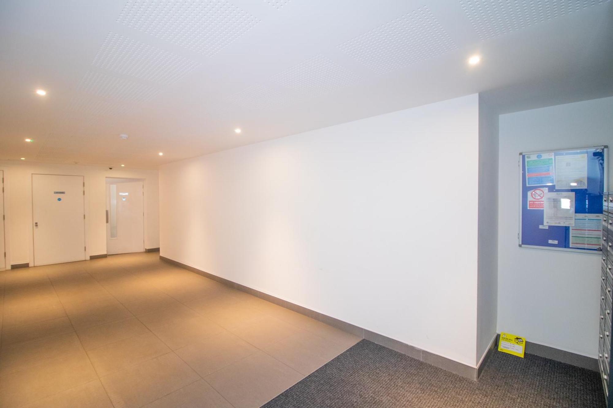 Greenwich Apartment With A River View & Balcony Near The 02 Arena & North Greenwich With Free Wifi & Fast Links Into Central Лондон Екстериор снимка