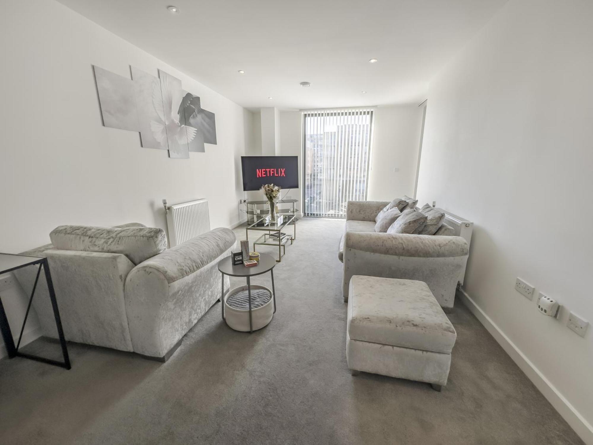 Greenwich Apartment With A River View & Balcony Near The 02 Arena & North Greenwich With Free Wifi & Fast Links Into Central Лондон Екстериор снимка