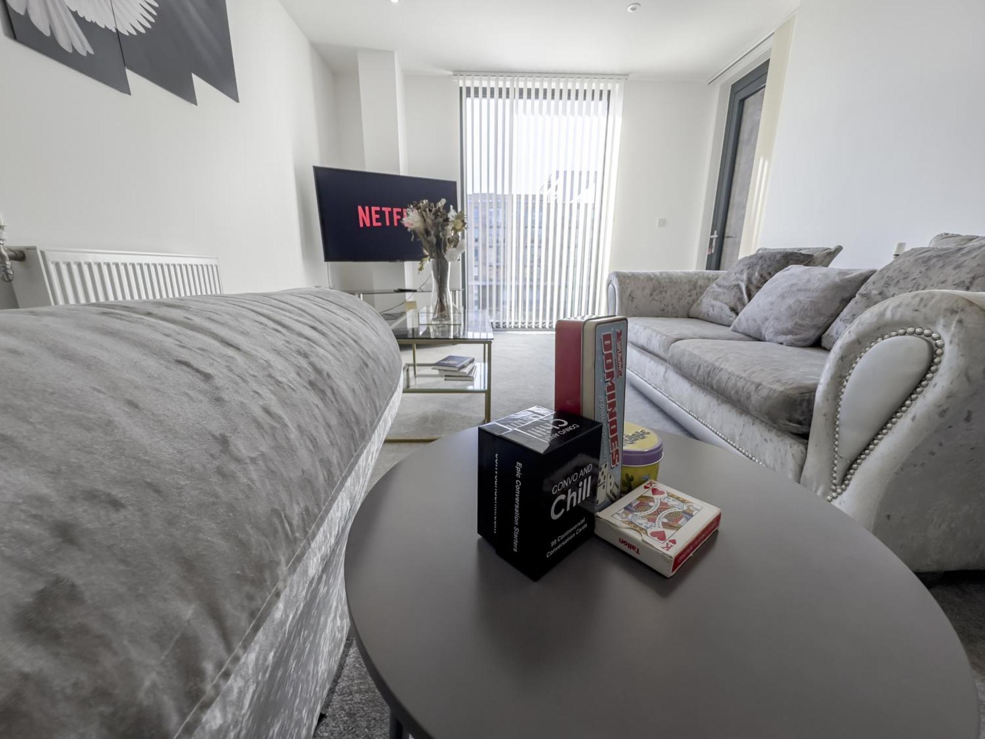 Greenwich Apartment With A River View & Balcony Near The 02 Arena & North Greenwich With Free Wifi & Fast Links Into Central Лондон Екстериор снимка