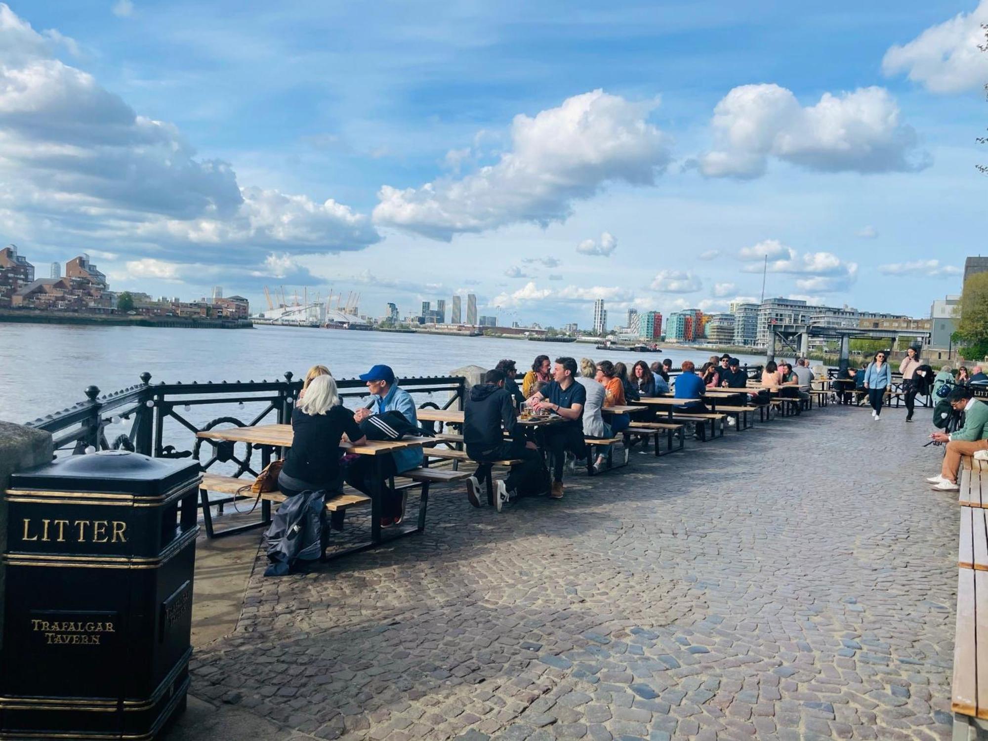 Greenwich Apartment With A River View & Balcony Near The 02 Arena & North Greenwich With Free Wifi & Fast Links Into Central Лондон Екстериор снимка